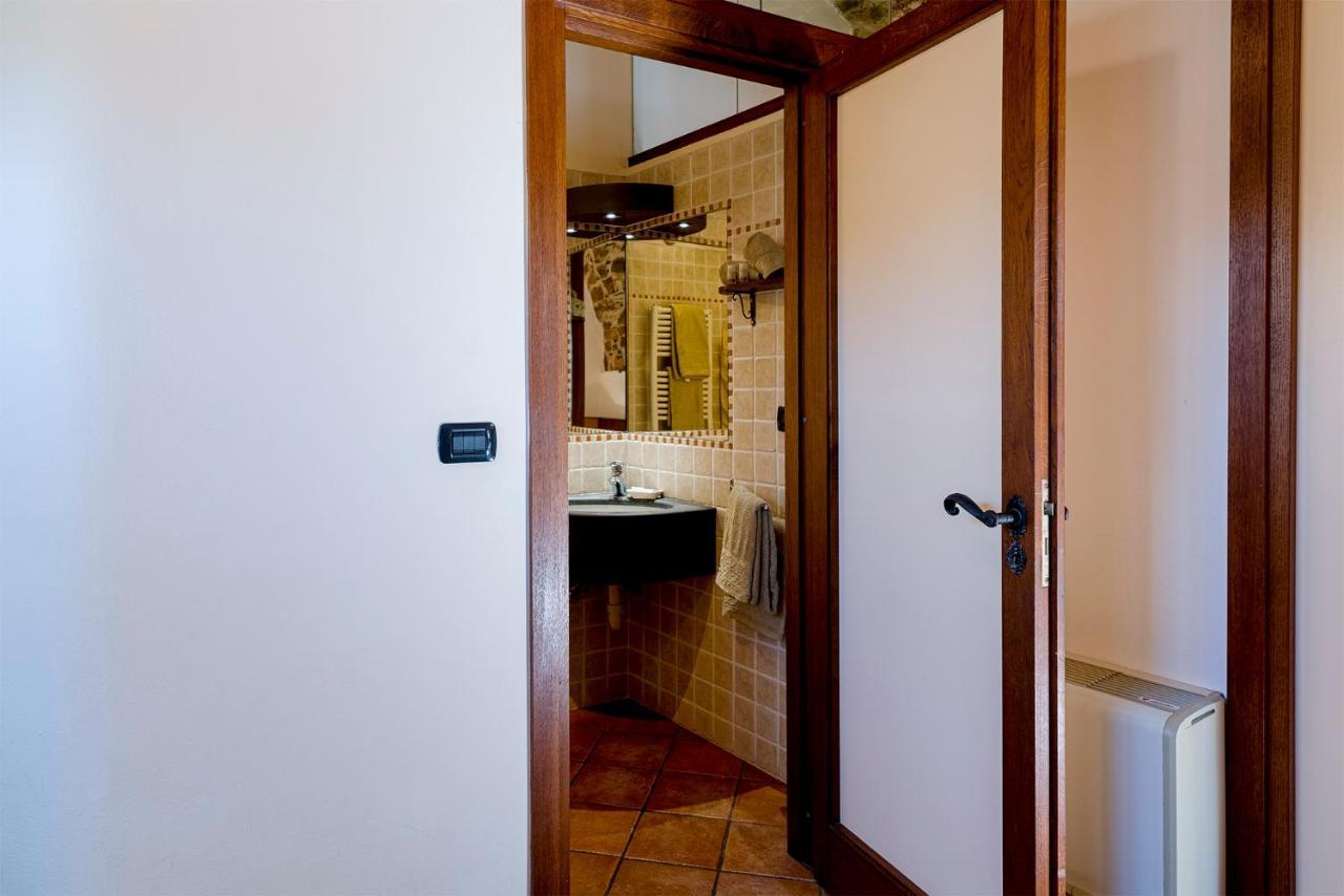 אימפריה Uliveto Saglietto Agriturismo A Poggi Apartments מראה חיצוני תמונה