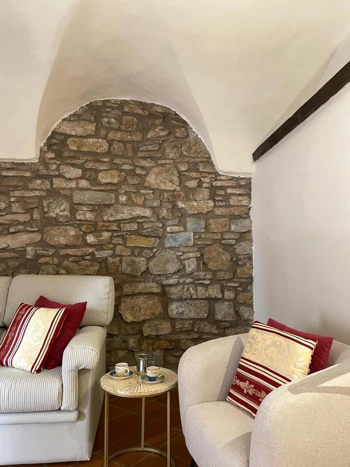 אימפריה Uliveto Saglietto Agriturismo A Poggi Apartments מראה חיצוני תמונה