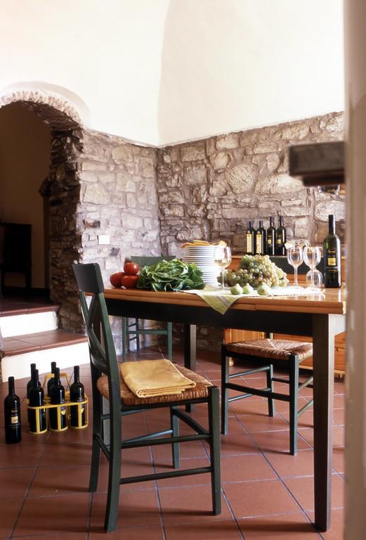 אימפריה Uliveto Saglietto Agriturismo A Poggi Apartments חדר תמונה